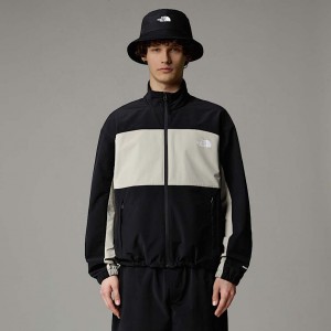 Men The North Face Easy Wind Track Jackets Black | NF0A52B8M