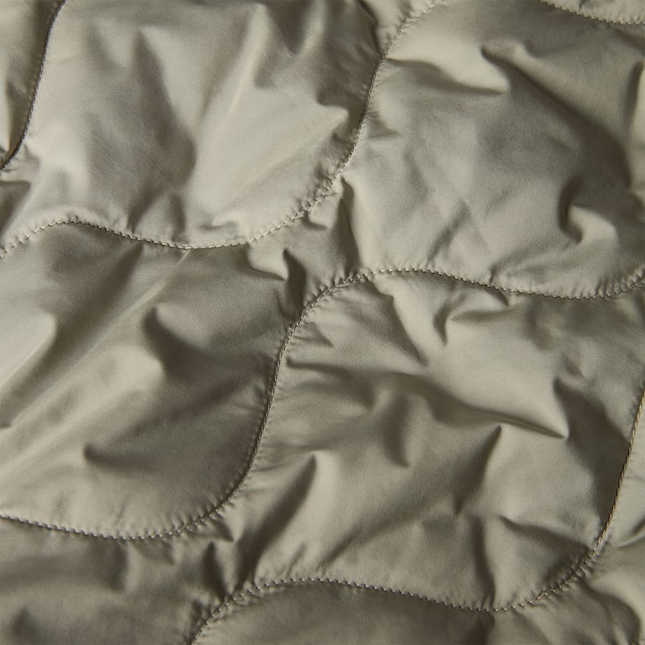 Men The North Face Ampato Quilted Jackets Grey | NF0A66Y8L